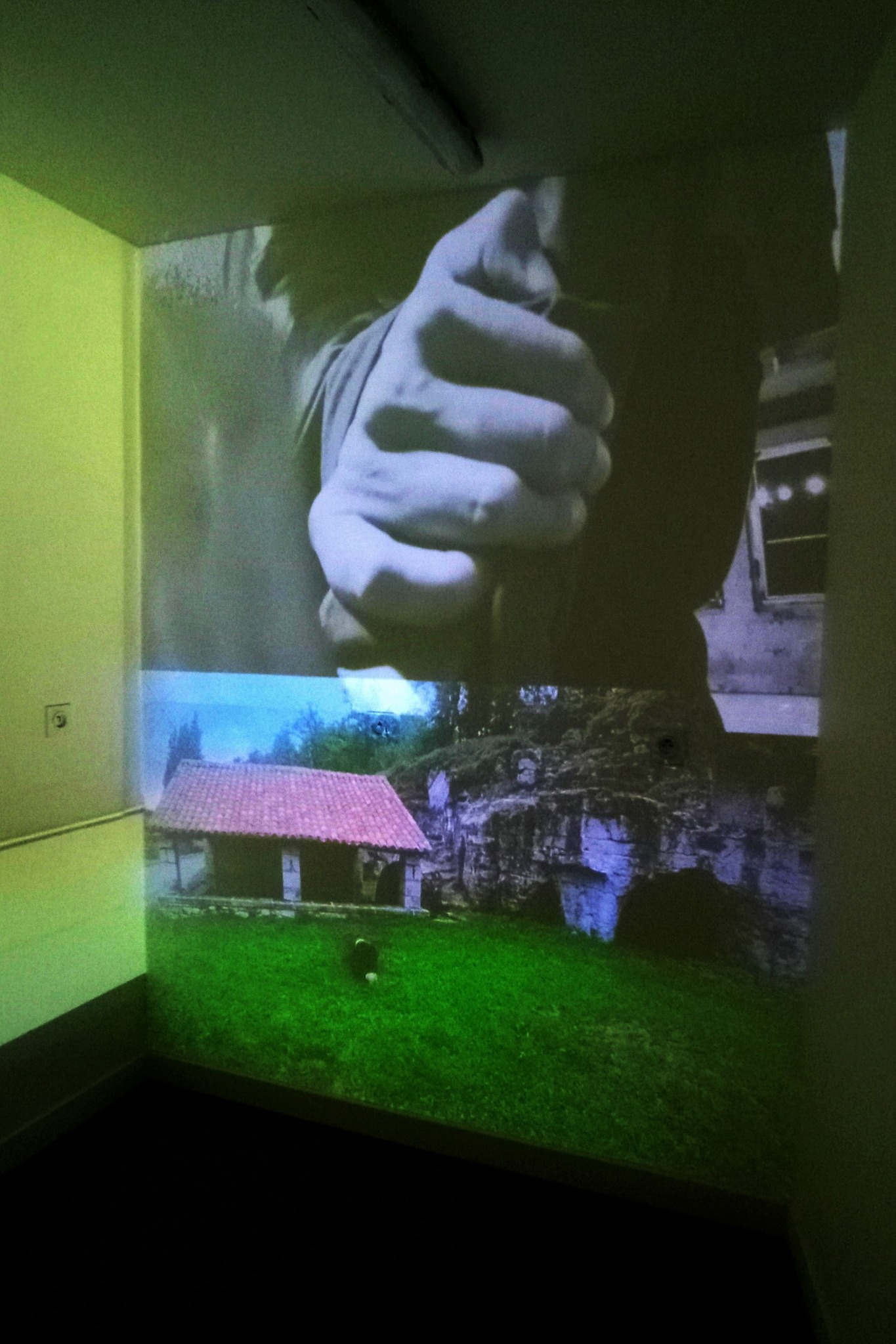 MOBILE.S-a-Bordeaux-avec-Deepanwita-Roy-et-Aurelia-Chalono